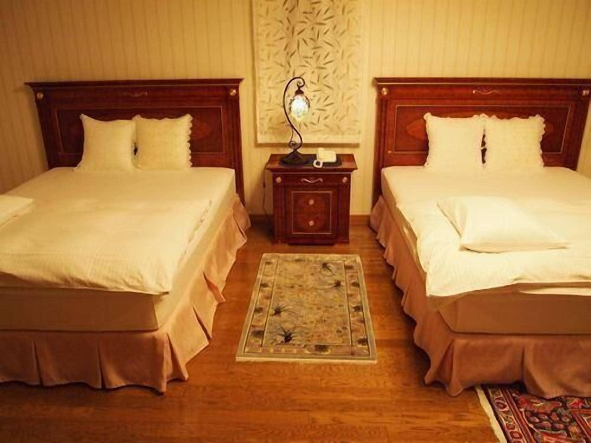 Petit Hotel Corinthian Rebun Екстериор снимка