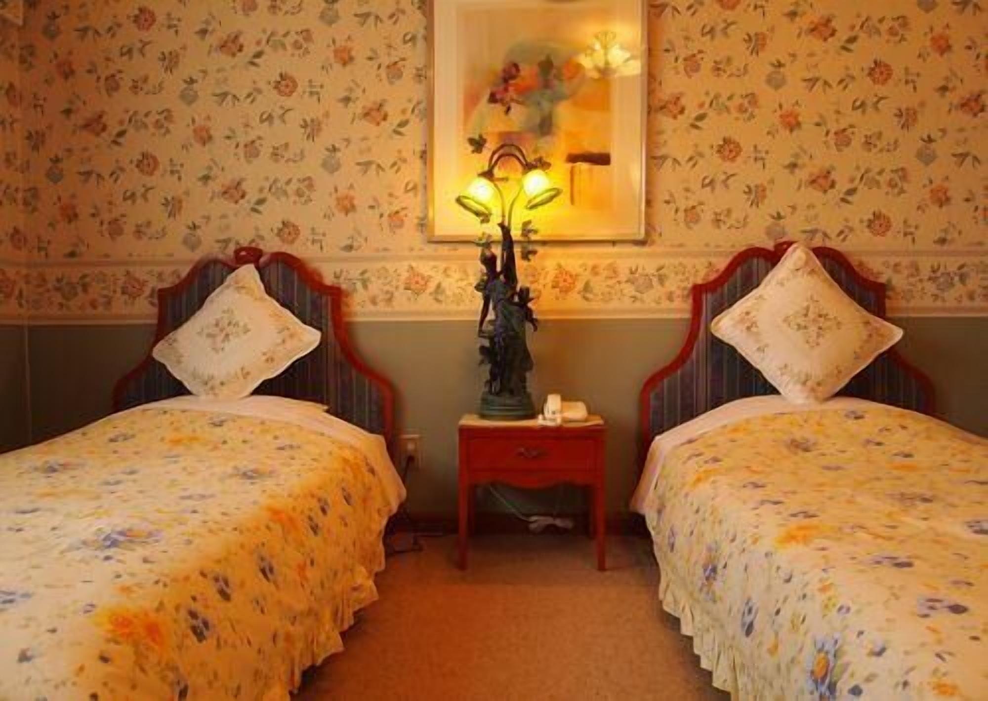 Petit Hotel Corinthian Rebun Екстериор снимка