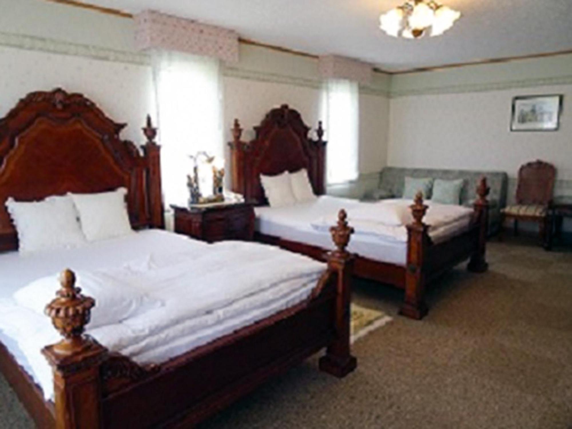 Petit Hotel Corinthian Rebun Екстериор снимка
