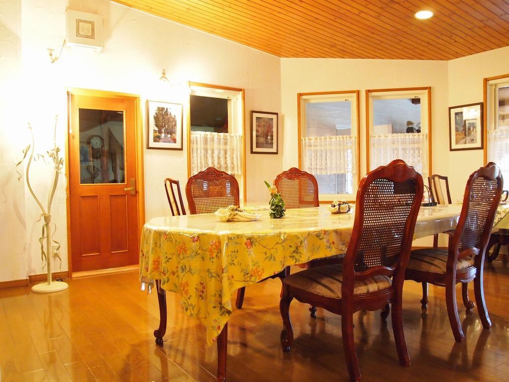 Petit Hotel Corinthian Rebun Екстериор снимка