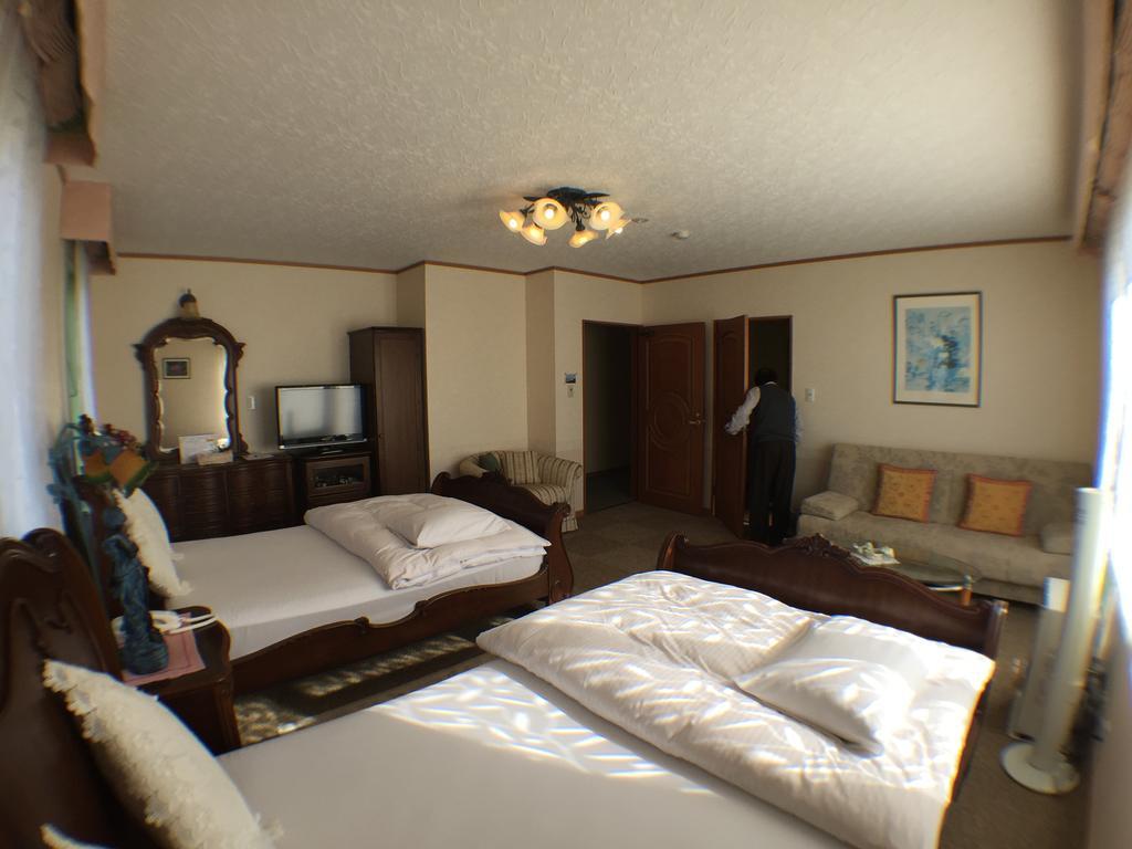 Petit Hotel Corinthian Rebun Екстериор снимка